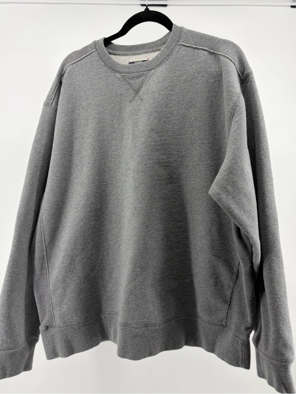 Vintage Gap Single V Crew Neck Sweatshirt, Holiday 2001, Heather Gray, Size XXL